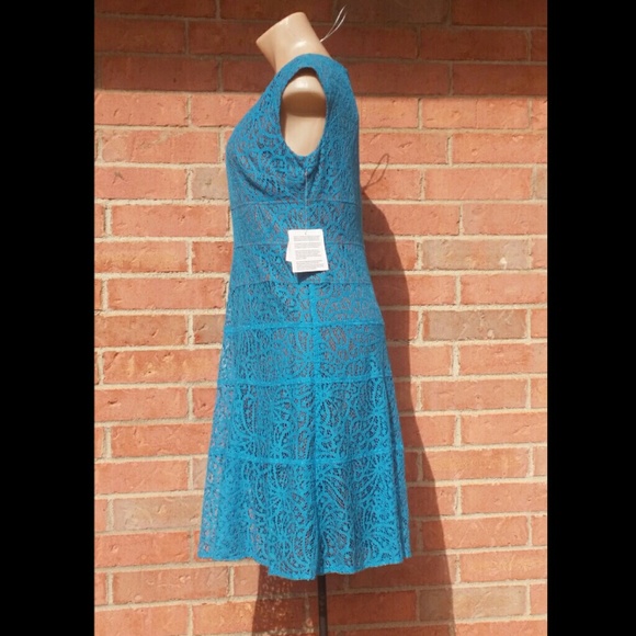 Teal turquoise mykonos lace v-neck sleeveless - Picture 4 of 9